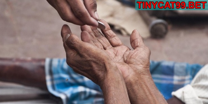 Mơ thấy mình cho tiền ăn mày, ăn xin