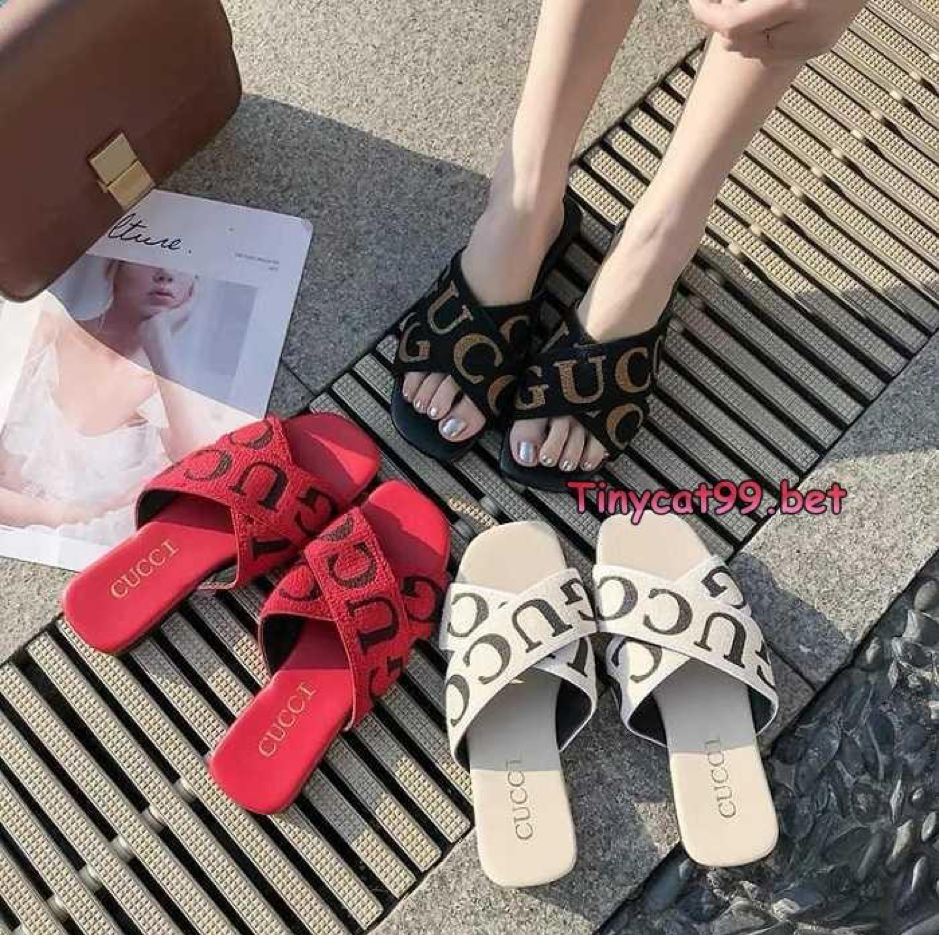 mơ thấy dép, mơ thấy đôi dép, giày dép số mấy, mơ thấy giày đánh con gì, mơ thấy dép đánh con gì, mơ thấy đôi dép đánh con gì